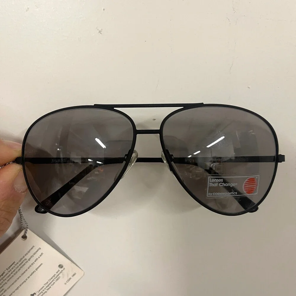 Vintage Serengeti Sunglasses Mens Matte Black Simba Species w/ Gray Photochromic